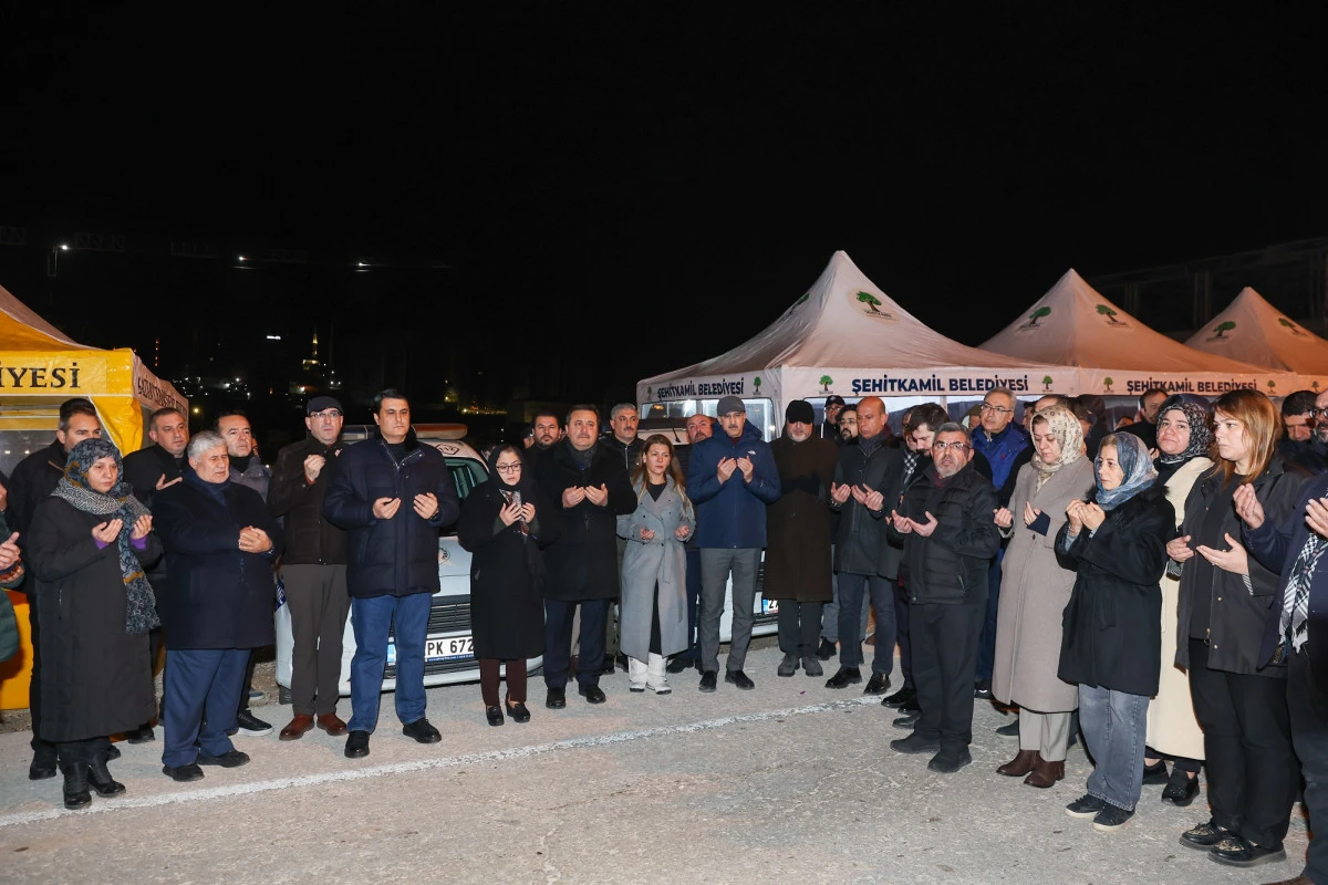 6 Şubat Depremlerinin Yıl D&ouml;n&uuml;m&uuml;nde Duygu Dolu Anma