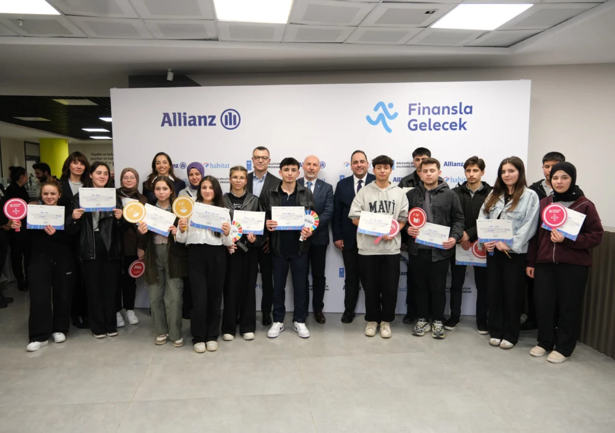 Allianz T&uuml;rkiye&rsquo;den Gen&ccedil;lere Finans Eğitimi Hamlesi