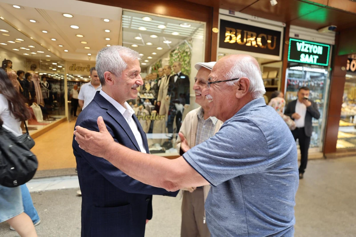 BAŞKAN TAHMAZOĞLU, ESNAF VE VATANDAŞLARLA BİR ARAYA GELDİ