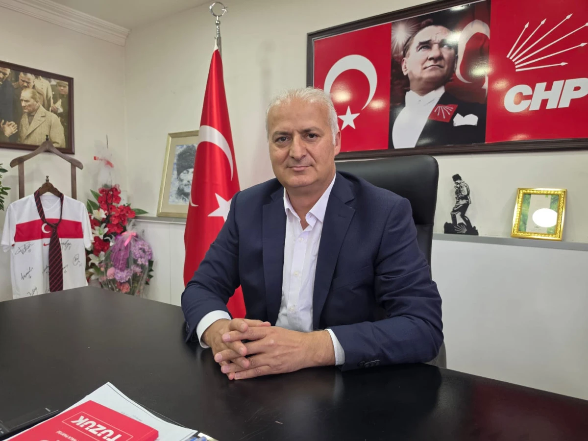 Hasan Nesanır: &ldquo;Asıl Olan CHP&rsquo;nin Kurumsal Kimliğidir&rdquo;