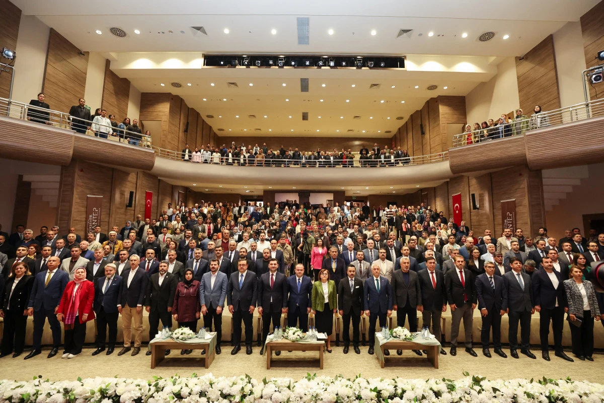 Gaziantep B&uuml;y&uuml;kşehir Vizyonunu Tanıttı