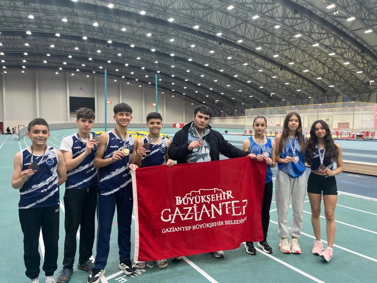 Gaziantep B&uuml;y&uuml;kşehir&rsquo;in Haftası Eğitim ve Hizmetle Ge&ccedil;ti