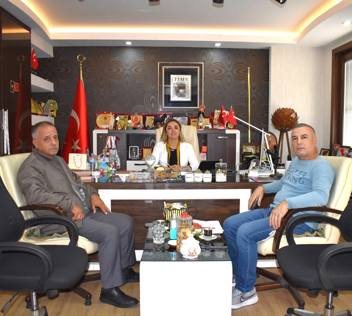 Gaziantep Kültür Dayanışma ve Yardımlaşma Derneği’nden Uluslararası Gazeteciler Cemiyeti Temsilcisi Aslı Aslan Emektar’a Ziyaret