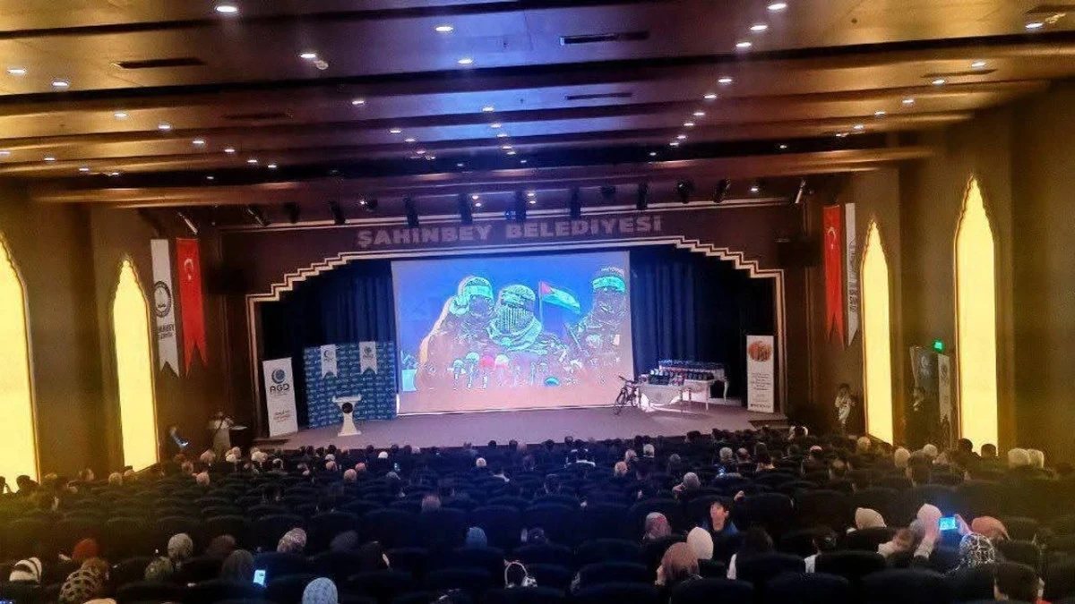 Gaziantep&rsquo;te Şehitler İ&ccedil;in Anma Gecesi Ger&ccedil;ekleştirildi