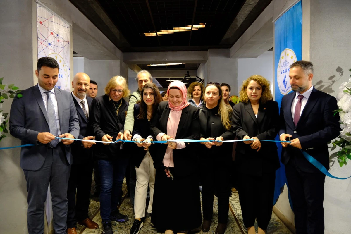 Ge&ccedil;mişin İzleri Gaziantep&rsquo;te Sergileniyor