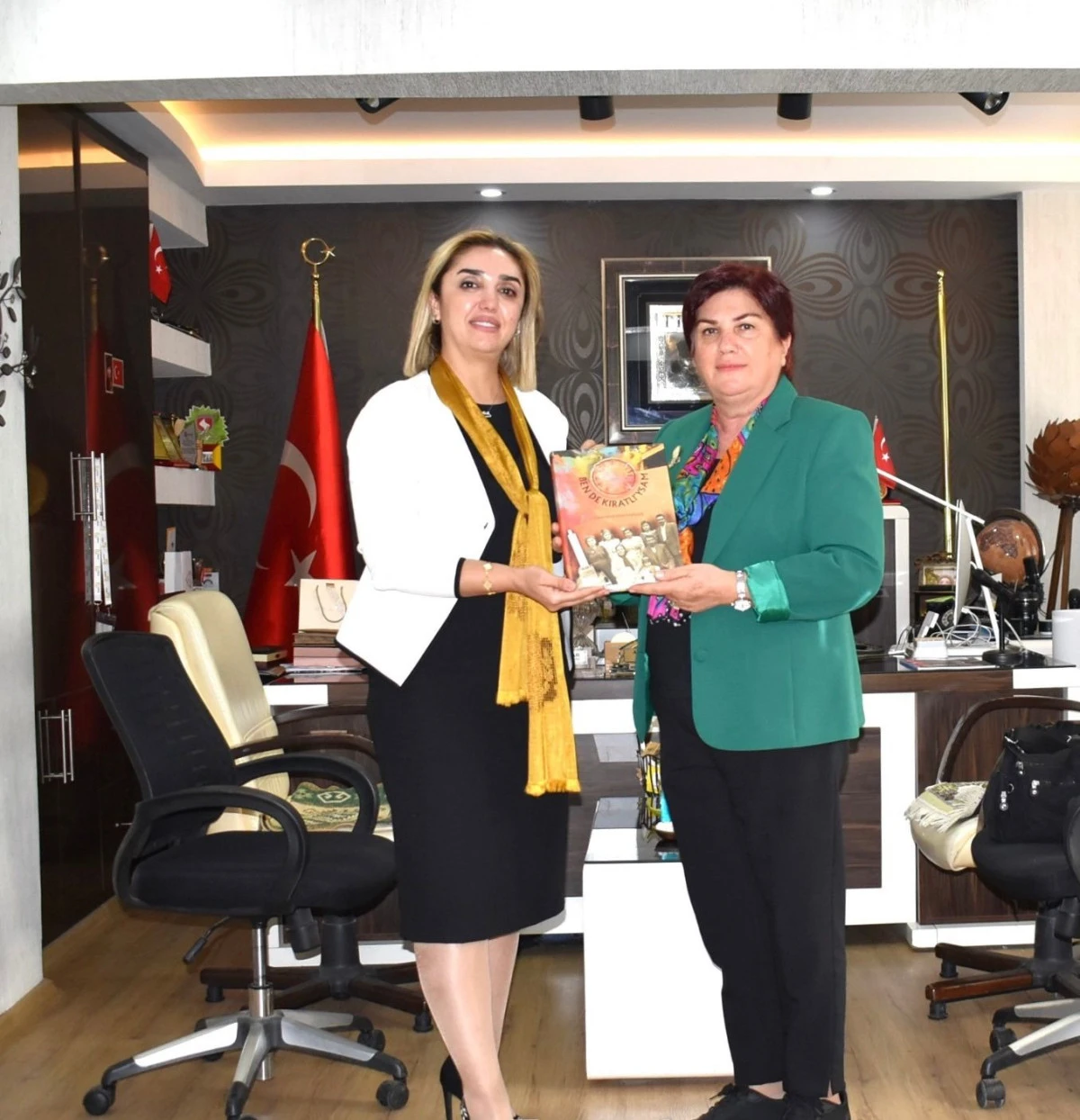 Gülay Haskatar Karslıgil’den Uluslararası Gazeteciler Cemiyeti Temsilcisi Aslı Aslan Emektar’a Anlamlı Ziyaret