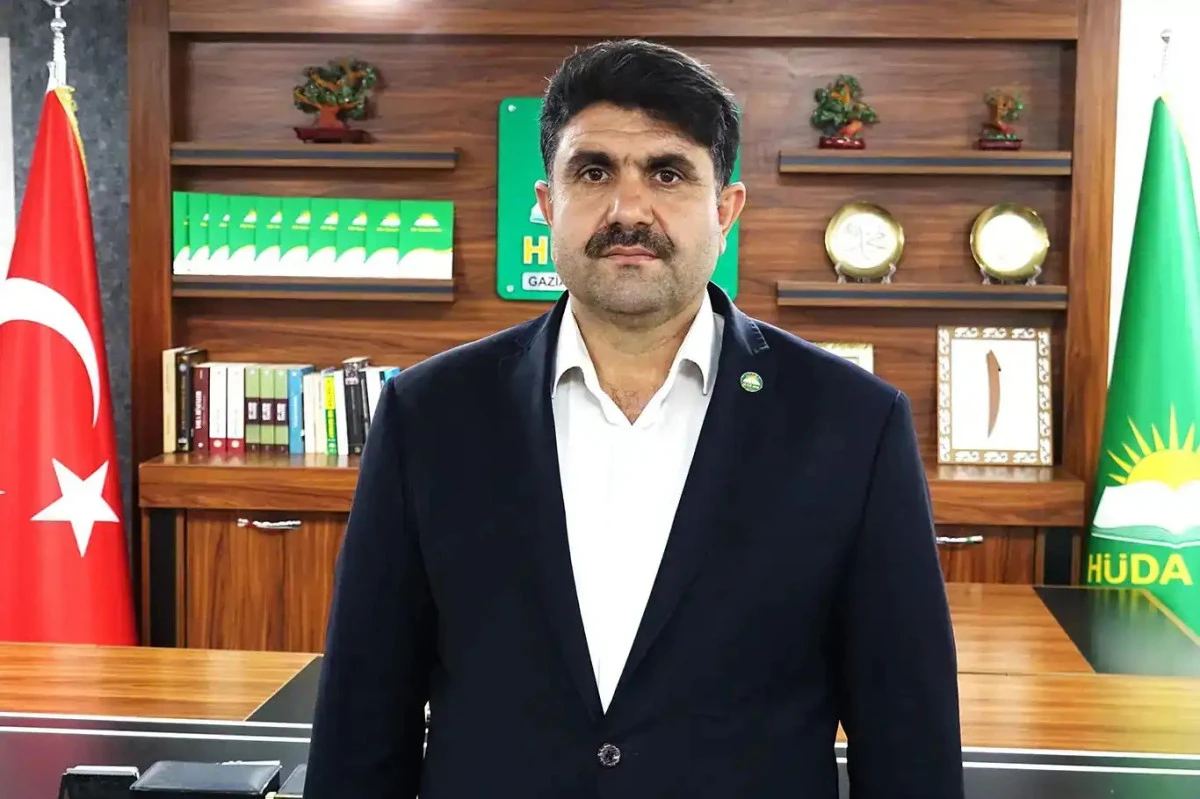 H&Uuml;DA PAR Gaziantep İl Başkanı G&ouml;&ccedil;er, Basın &Ccedil;alışanlarını Unutmadı