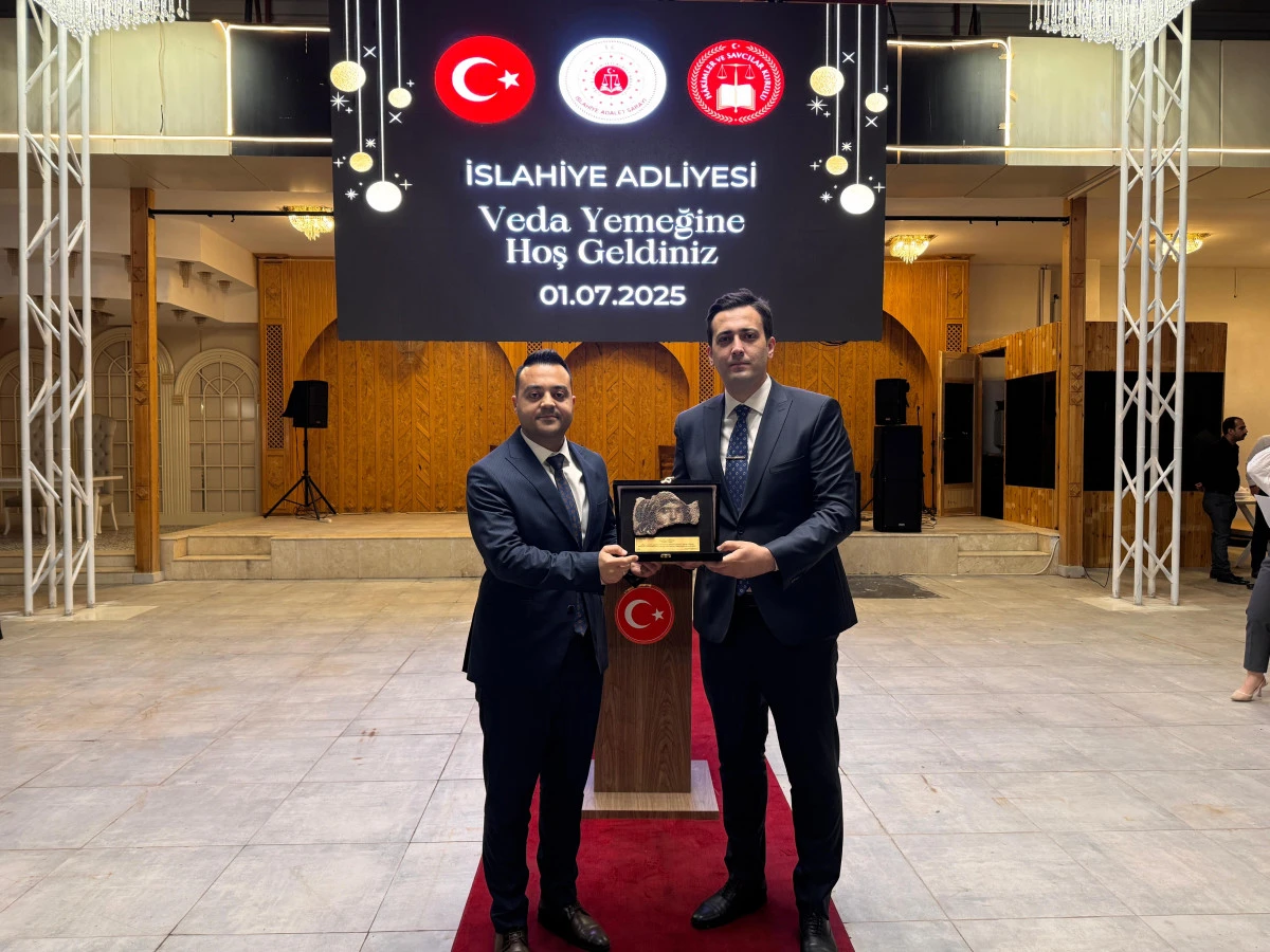 İslahiye Adliyesi’nde Duygusal Veda: Hakim ve Savcılara Plaketli Uğurlama