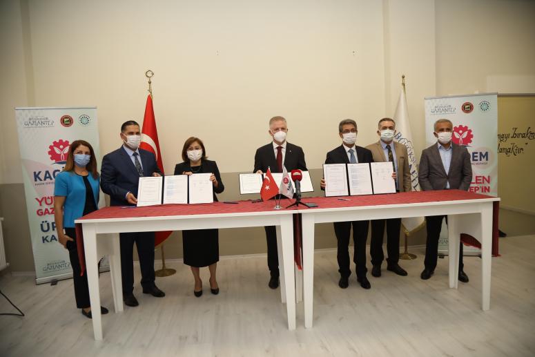 KADIN GİRİŞİMCİLERE BİR DESTEK DAHA!
