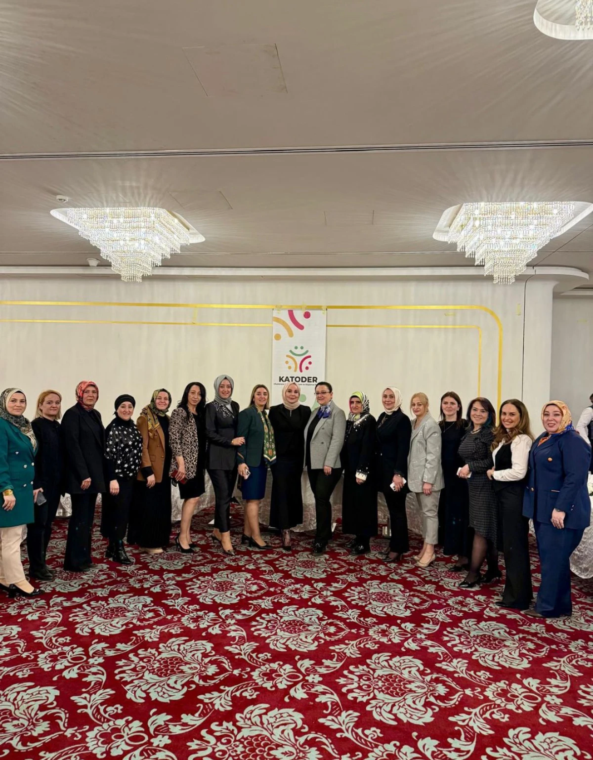 KATODER&rsquo;den Anlamlı İftar: Kimsesiz &Ccedil;ocuklara Sıcak Sofra