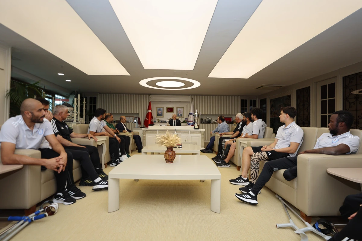 Şahinbey Ampute Futbol Takımı Şampiyonluk Kupasıyla Tahmazoğlu&rsquo;nu Ziyaret Etti