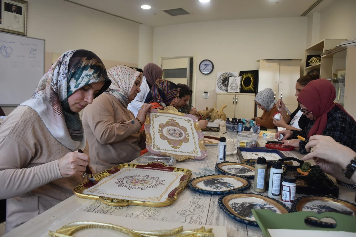 Şahinbey&rsquo;de Kadın Eliyle &Uuml;retim Hamlesi