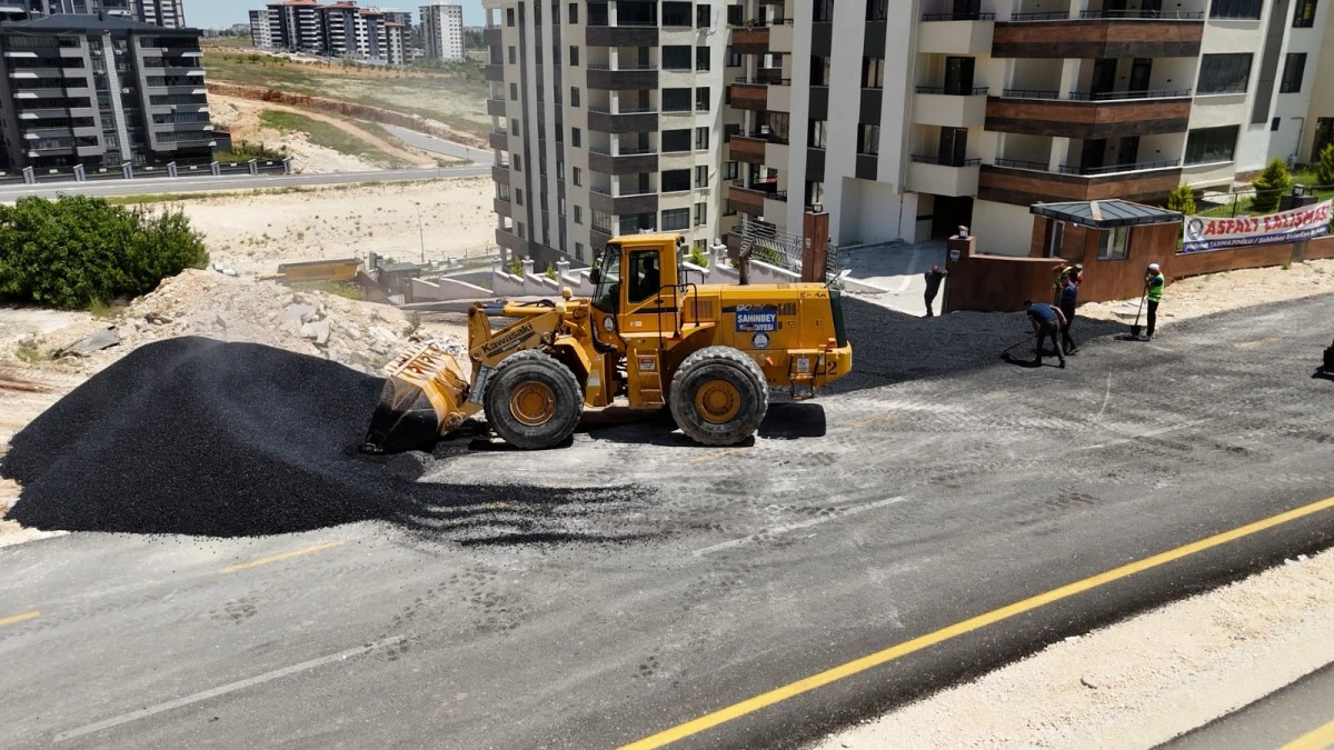 Şahinbey&rsquo;de Yol Yenileme &Ccedil;alışmaları Aralıksız S&uuml;r&uuml;yor